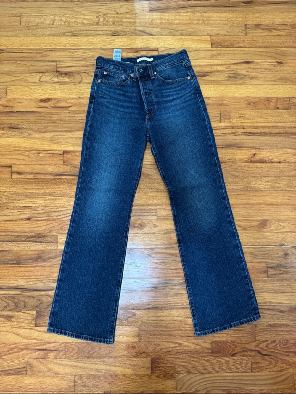 Levi’s “Wedgie Bootcut” - Size 27 - Picture 3 of 6
